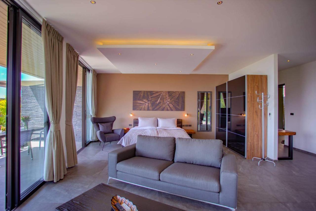 Ocean Rock Kalim Aparthotel Patong Exterior photo